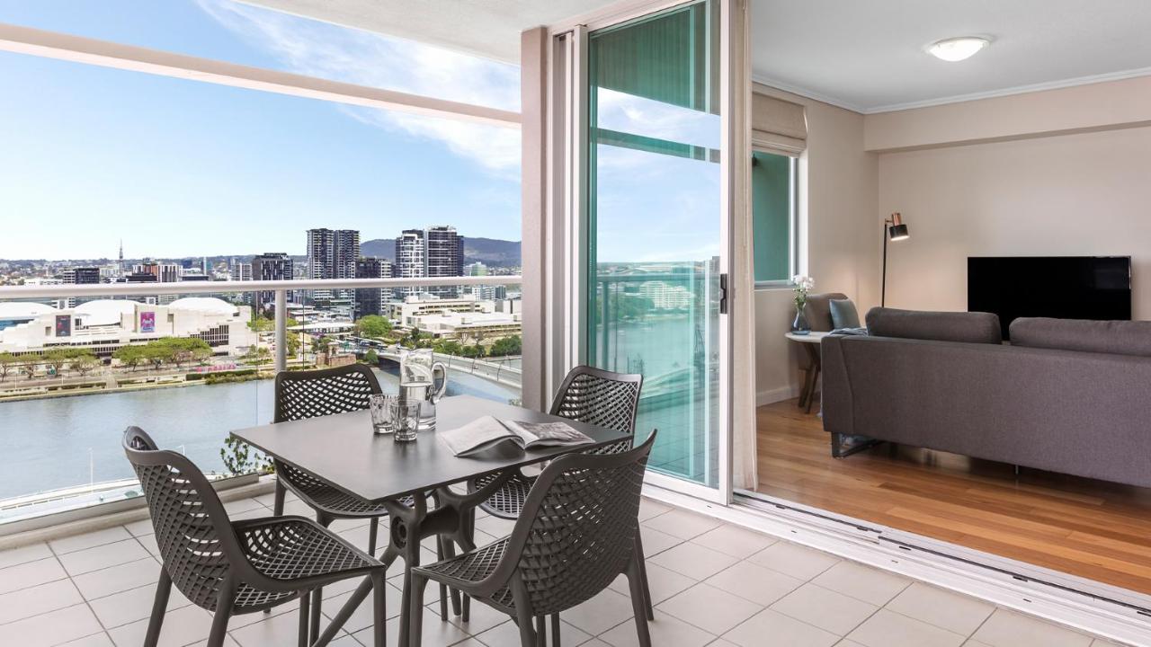 Oaks Brisbane Casino Tower Suites Exterior photo